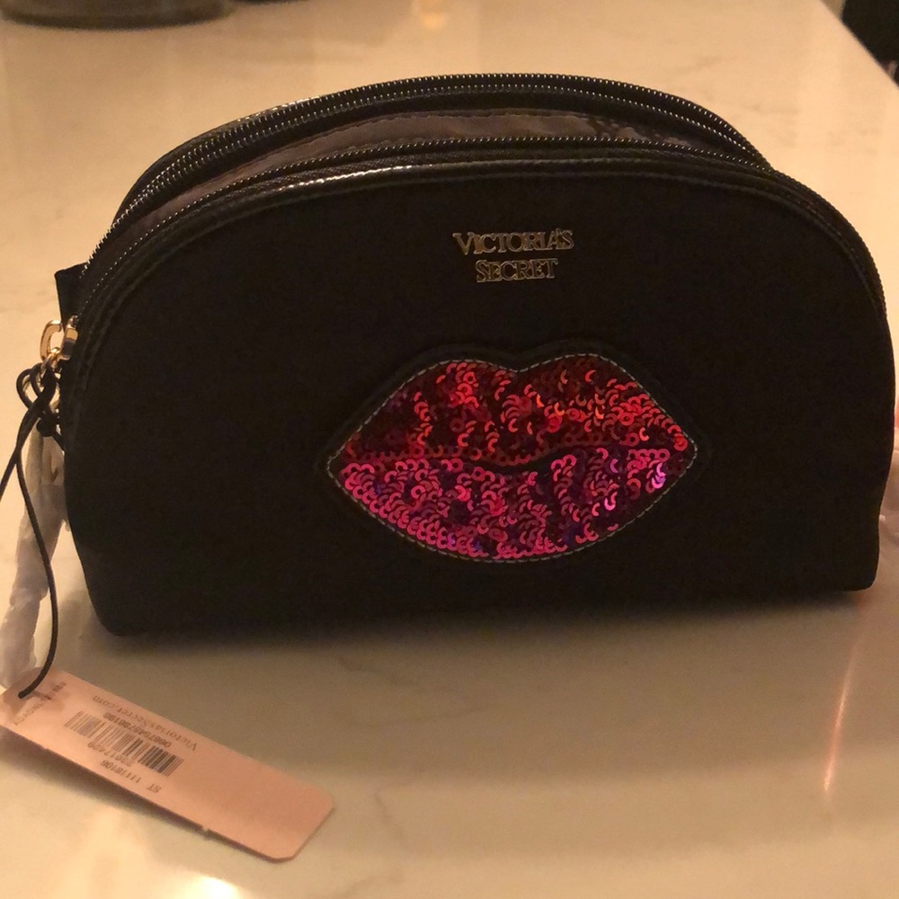 Victoria Secret’s double zipper cosmetic bag